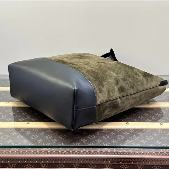 Maison Martin Margiela Suede Tote Bag - Picture 4 of 6